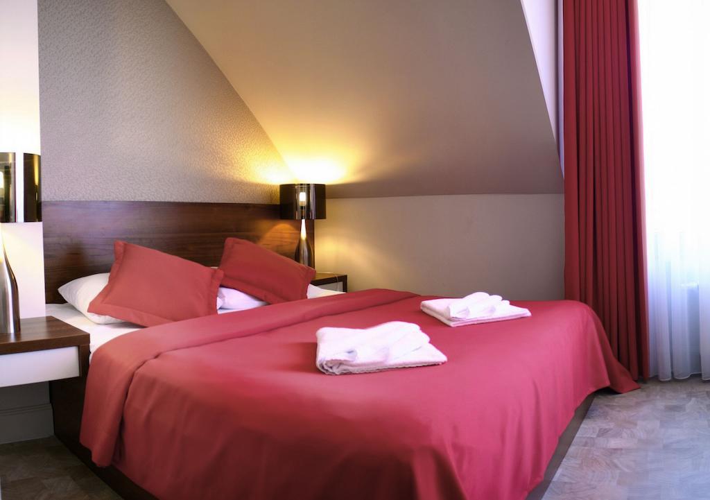 Apartamenty Mesa Grill Restaurant Cafe Dźwirzyno Δωμάτιο φωτογραφία
